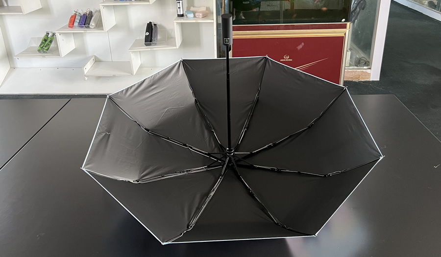 custom umbrella case